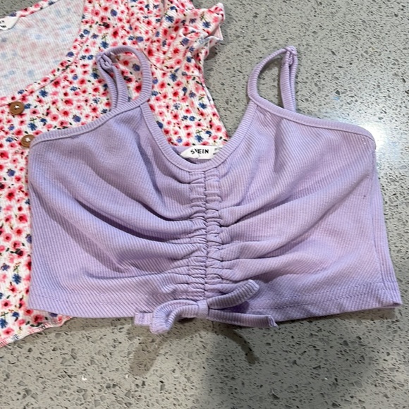 Bundle 7 year old crop tops - Picture 4 of 8